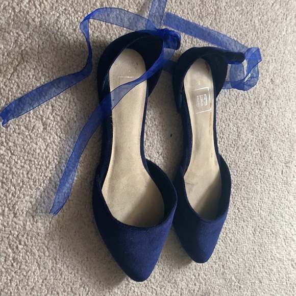 Clasic Velvet Flats - Picture 3 of 5